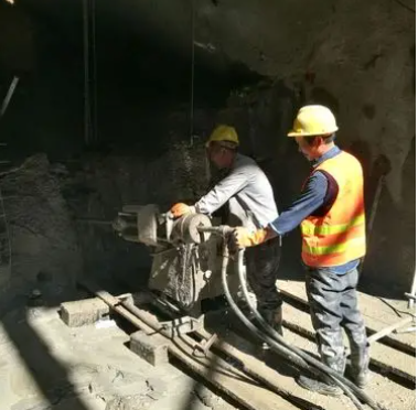 云城水下抗分散灌浆料特点 水下不分散注浆料介绍